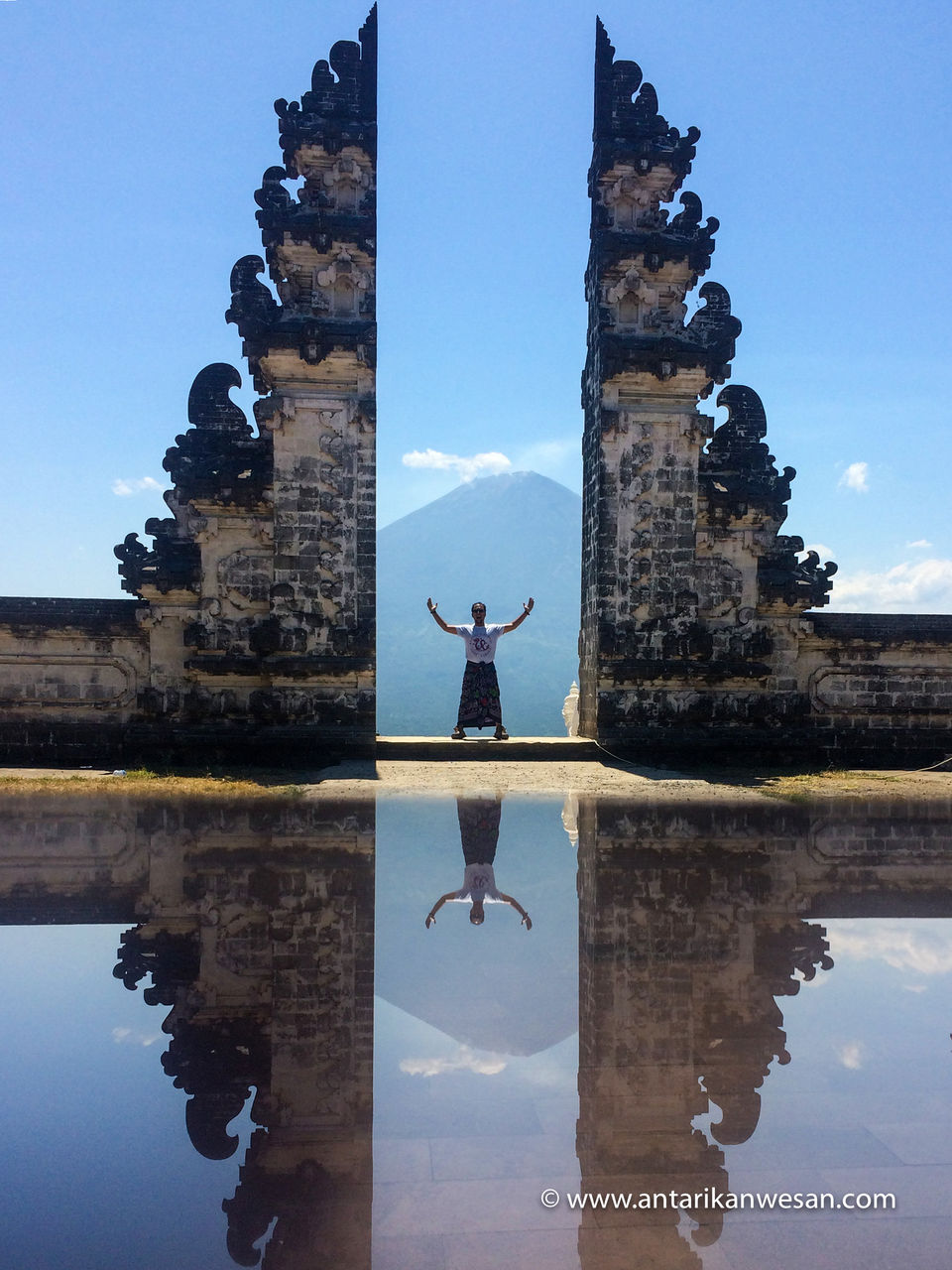 Photo of The truth behind 2018’s Instagram favourite photos at the Gates of Heaven #baliinphotos by Antarik Anwesan