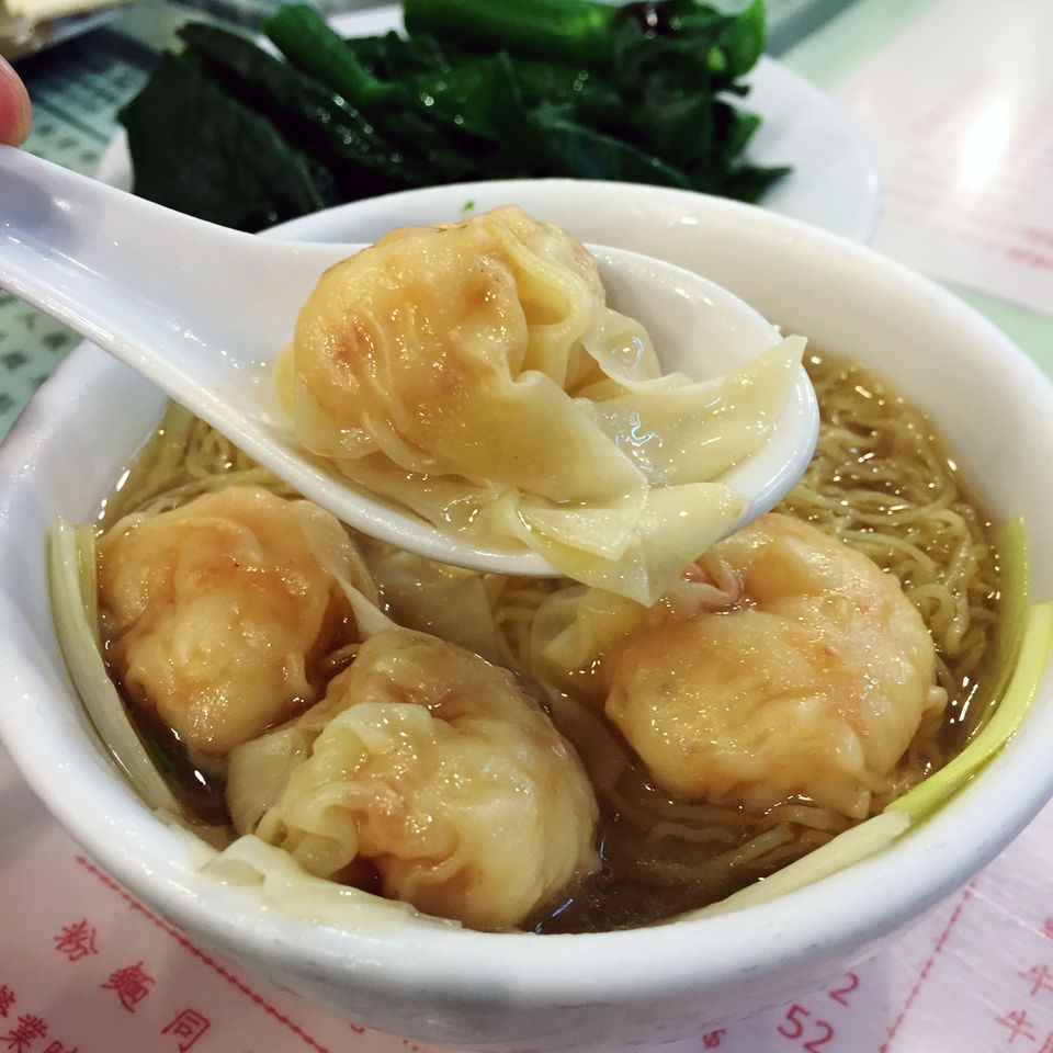 Photo of A 4-Day Guide To Exploring The Best of Hong Kong by Neeti Chopra