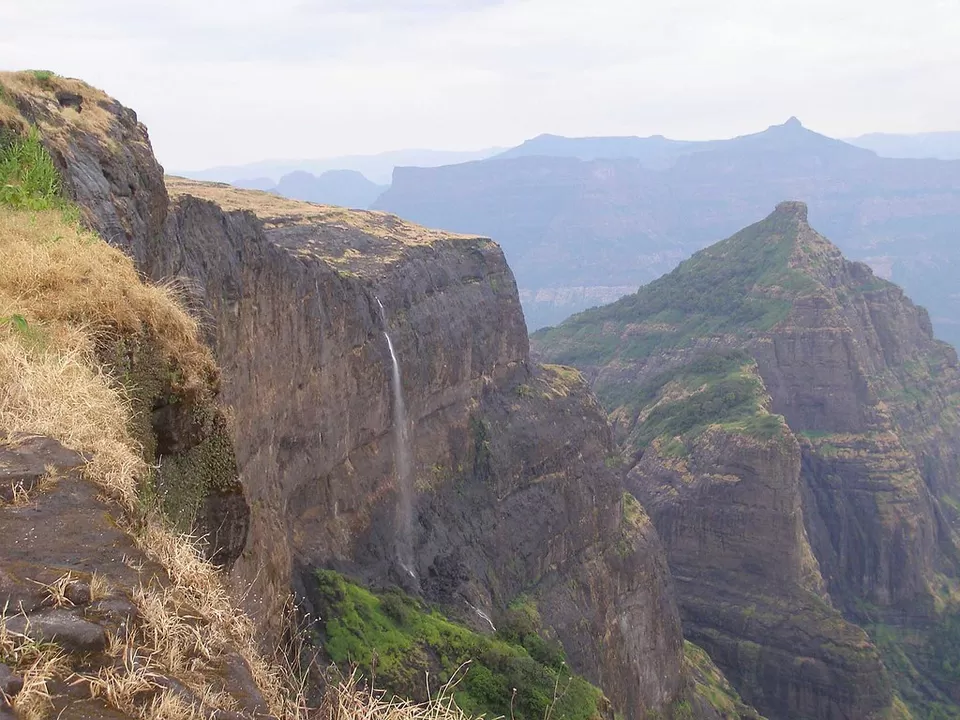 Photo of Harishchandragad, Maharashtra by Neeti Chopra