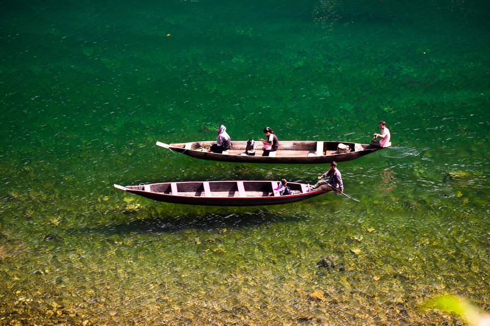 Photo of Here's How to Get to the Sparkling and Surreal Umngot River by Neeti Chopra