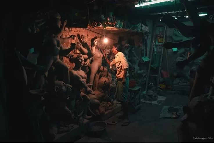Photo of Kumartuli Street, Kumartuli, Hatkhola, Kolkata, West Bengal, India by Neeti Chopra