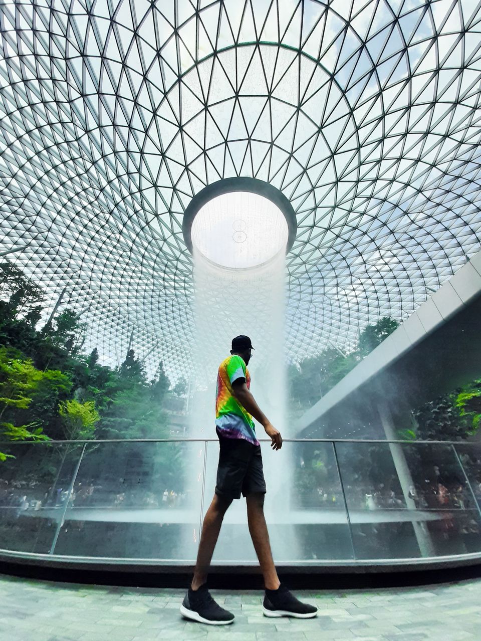 Photo of Here's How Singapore Cast A Spell on Mumbai's Street Photographer Vedang Kandalgaonkar 1/1 by Neeti Chopra
