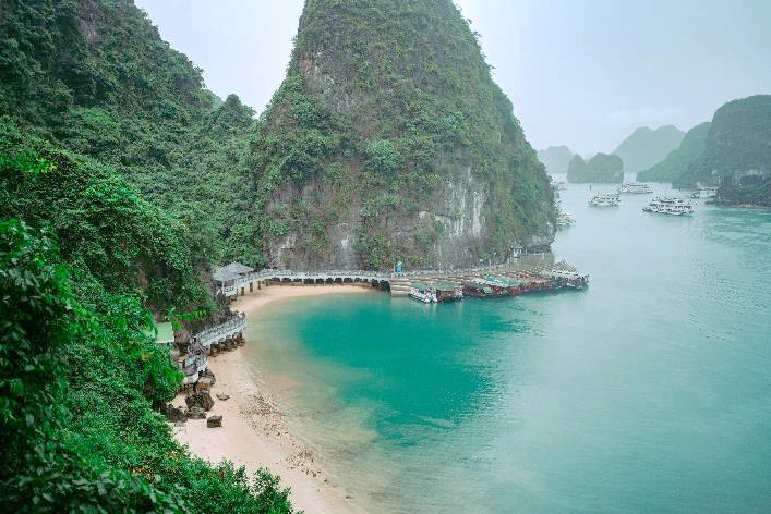 Photo of The Ultimate Guide to Backpacking through Vietnam 1/14 by Neeti Chopra