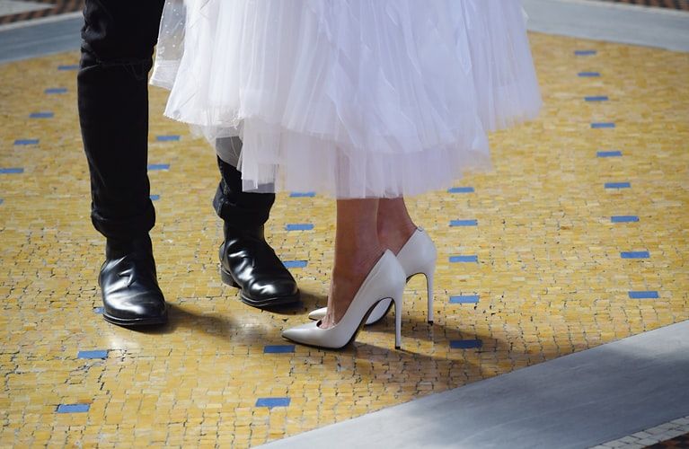 Photo of From Spit to Toilet Bowls, Take a Look at These Interesting Wedding Traditions All Over the World 10/14 by Neeti Chopra