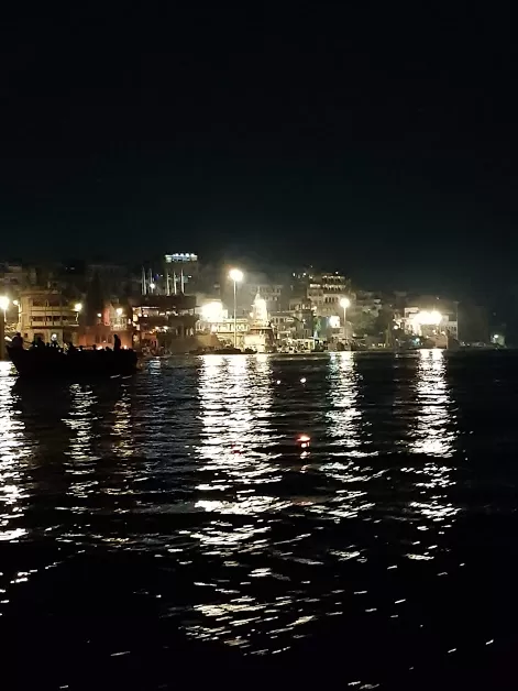 Photo of Ganga Aarti, Ghats of varanasi, Katesar, Varanasi, Uttar Pradesh, India by Fazal