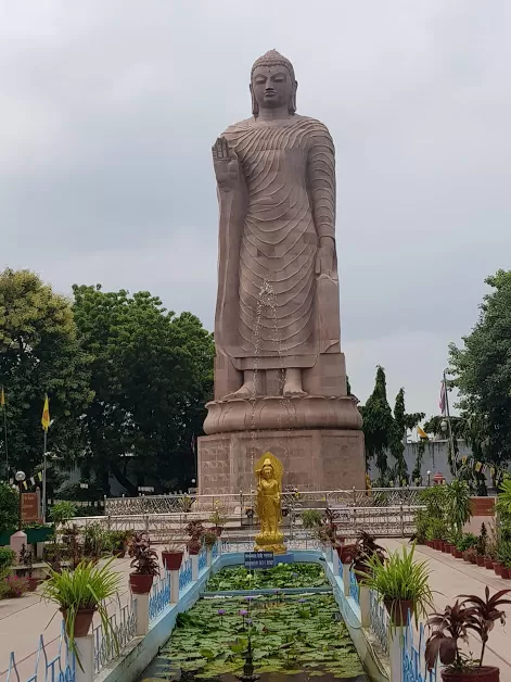 Photo of Statue of Standing Buddha, Sarnath, Varanasi, Uttar Pradesh, India by Fazal