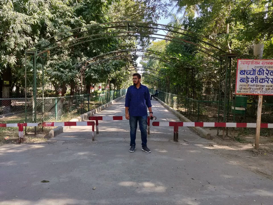 Photo of Gulabh Bagh, Udaipur, Rajasthan, India by WanderLayan