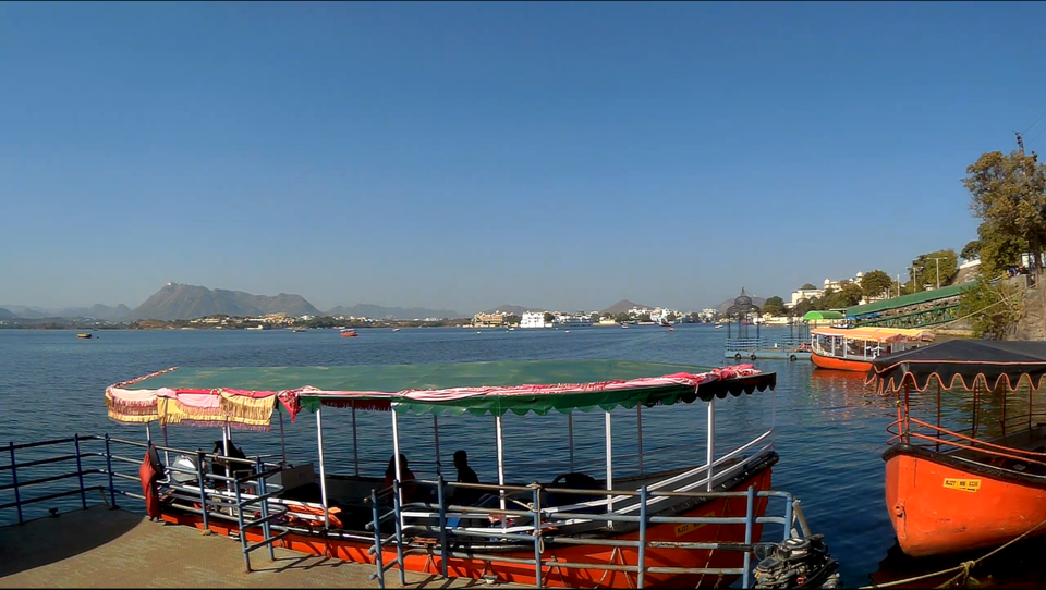 Photo of Lake Pichola, Pichola, Udaipur, Rajasthan by WanderLayan