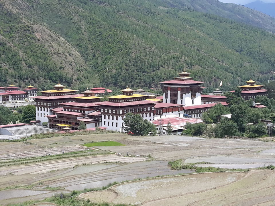 Photo of Kuzozangpola Bhutan!: 5 days Solo in the Land of the Thunder Dragon 18/46 by Ryokõ-shä