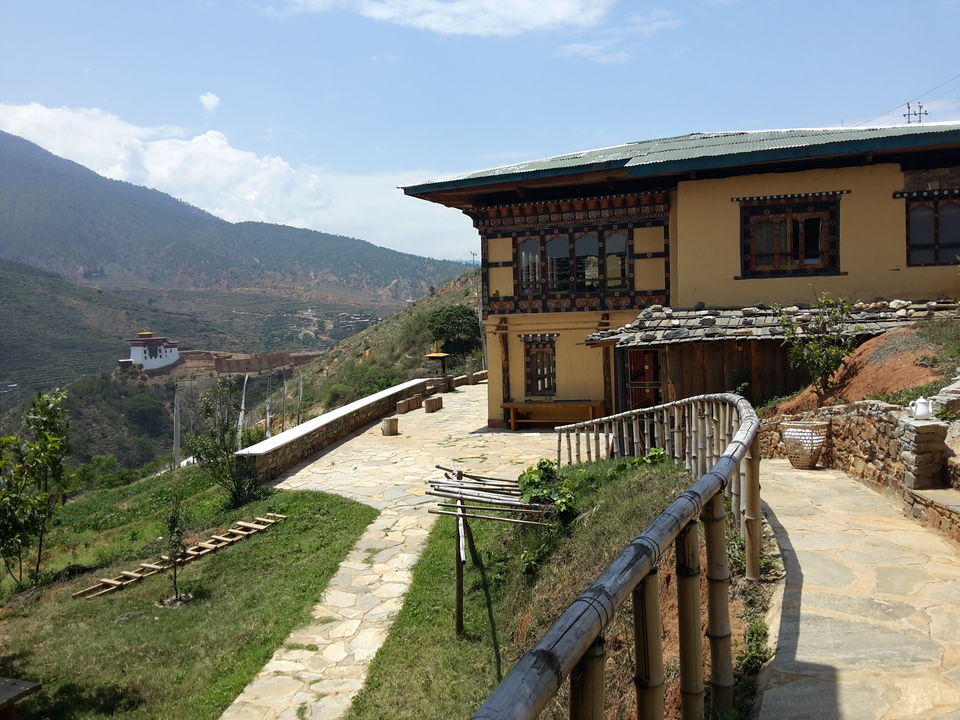 Photo of Kuzozangpola Bhutan!: 5 days Solo in the Land of the Thunder Dragon 29/46 by Ryokõ-shä