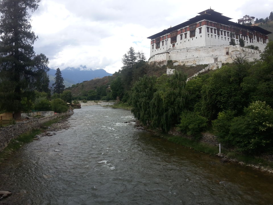 Photo of Kuzozangpola Bhutan!: 5 days Solo in the Land of the Thunder Dragon 44/46 by Ryokõ-shä