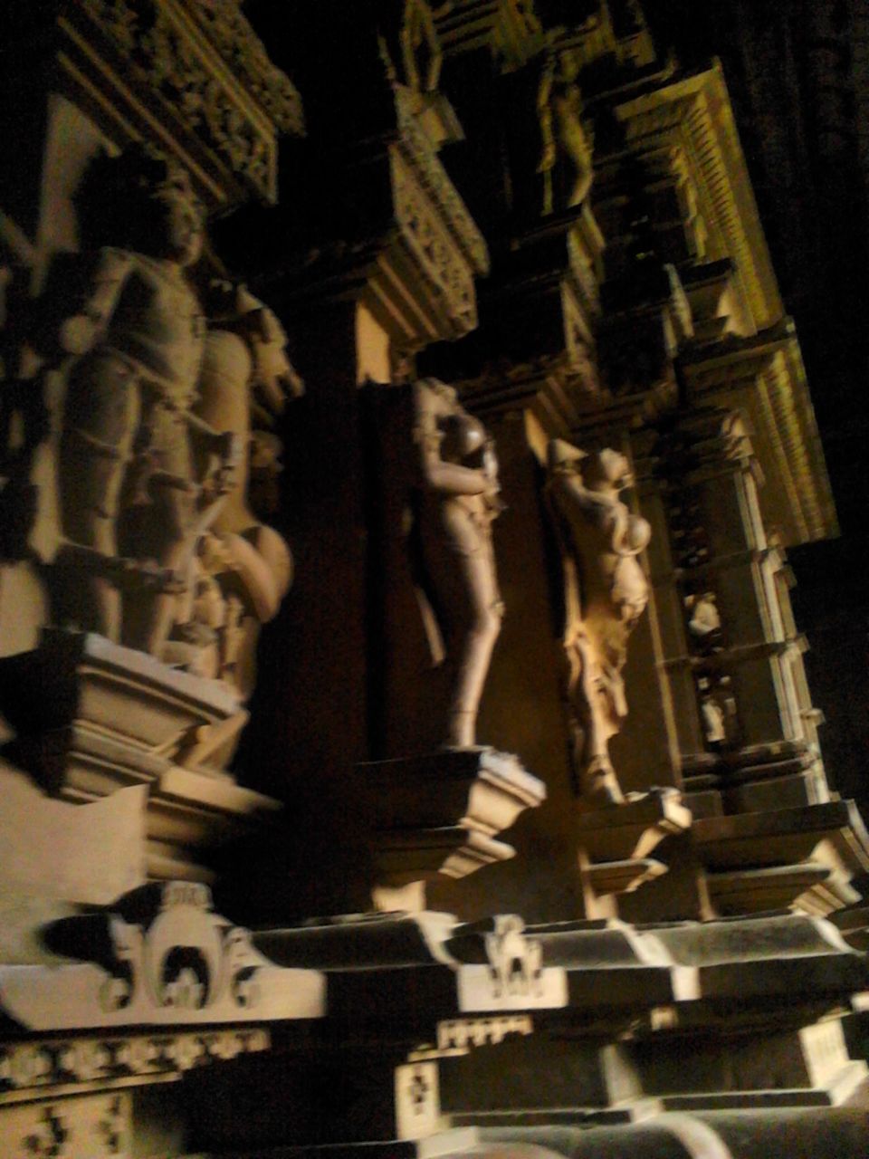 Photo of A pleasure trip to the Temple of Khajuraho! 6/24 by Ryokõ-shä