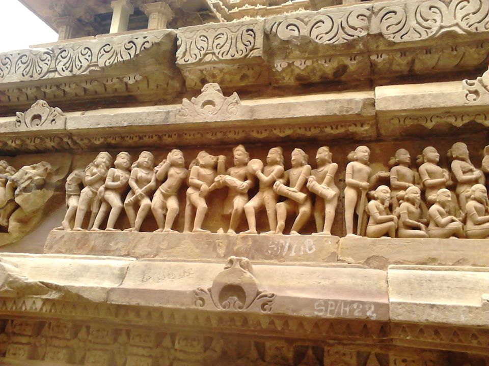 Photo of A pleasure trip to the Temple of Khajuraho! 8/24 by Ryokõ-shä