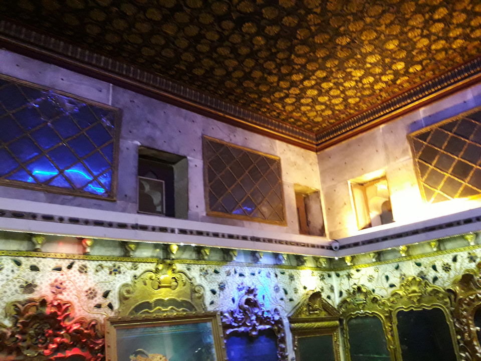 Photo of Aina Mahal - The Hall of Mirrors in Bhuj! by Ryokõ-shä