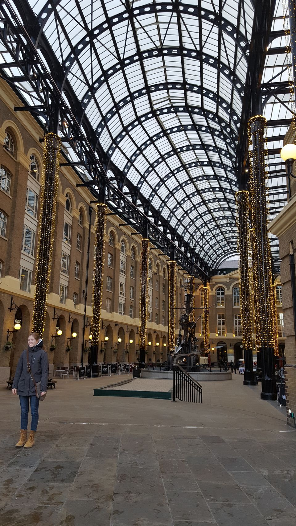 Photo of Living the London Dreams! 5/8 by Ryokõ-shä