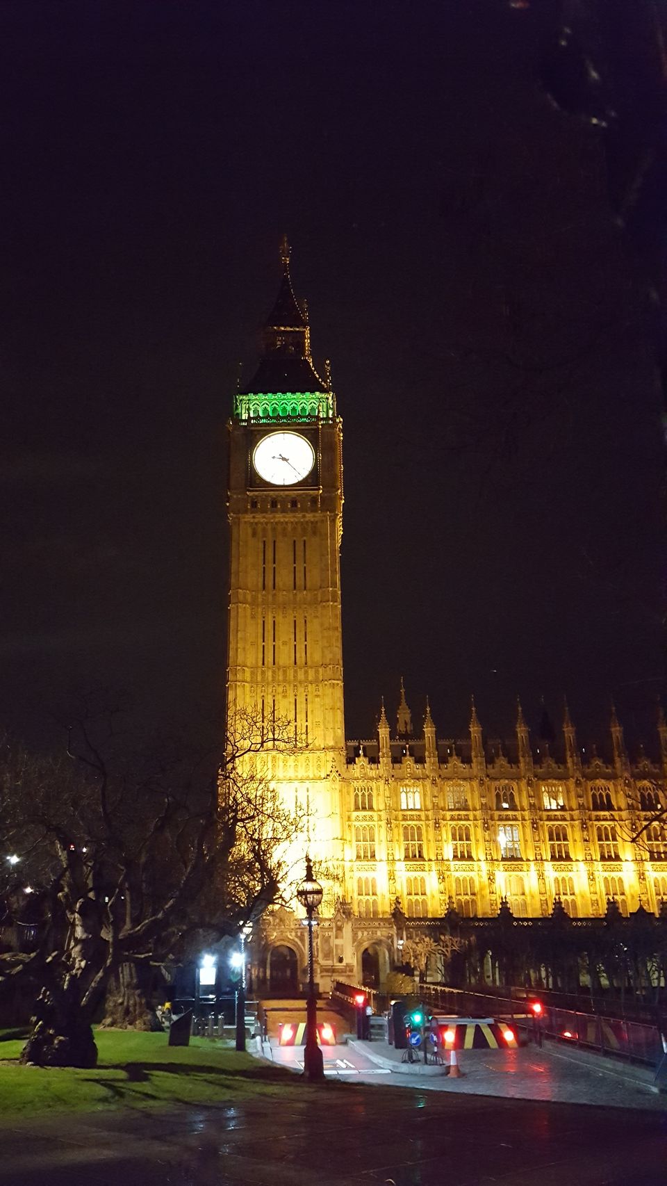 Photo of Living the London Dreams! 8/8 by Ryokõ-shä