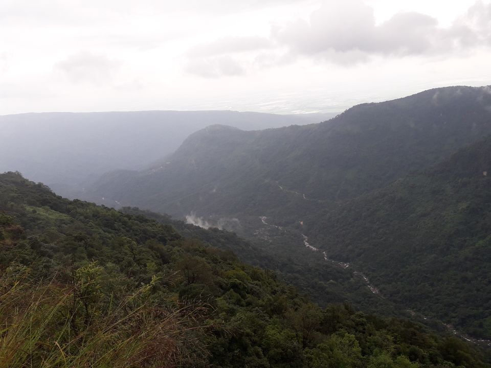 Photo of Cherrapunjee - the 'ex' wettest place of India by Ryokõ-shä