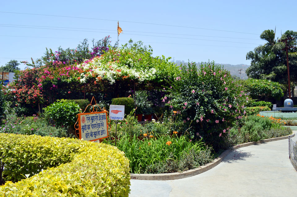 Photo of Peace Park, Mount Abu Hills, Oriya, Rajasthan, India by Sundeep & Bedabrata