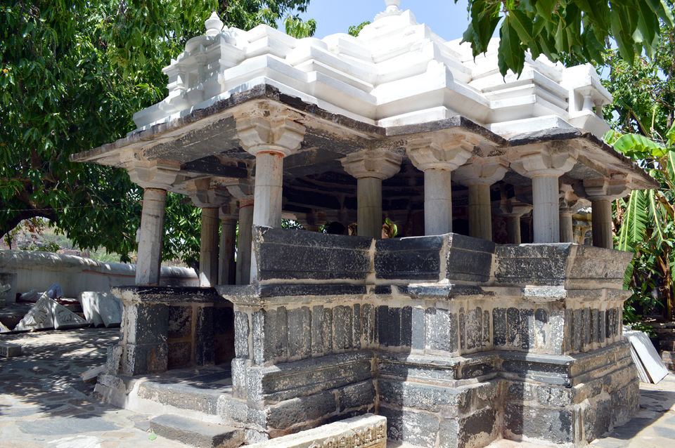Photo of Achaleshwar Mahadev Temple Mount Abu by Sundeep & Bedabrata