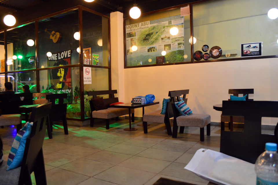 Photo of CAFE SHIKIBO, Mount Abu, Rajasthan, India by Sundeep & Bedabrata