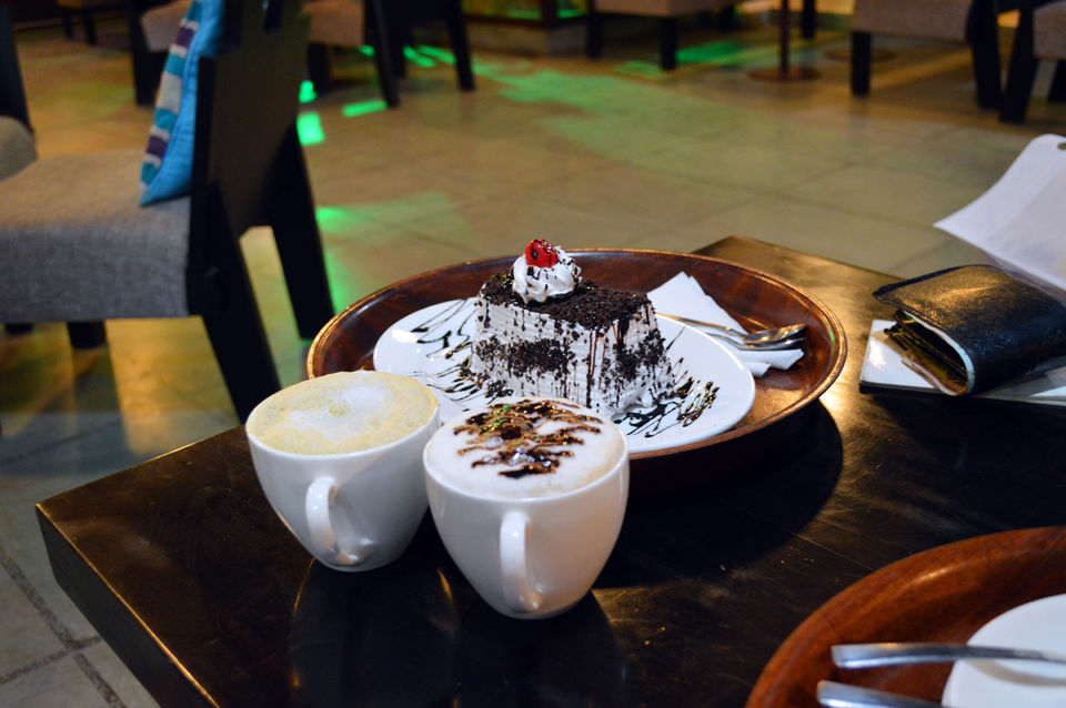 Photo of CAFE SHIKIBO, Mount Abu, Rajasthan, India by Sundeep & Bedabrata