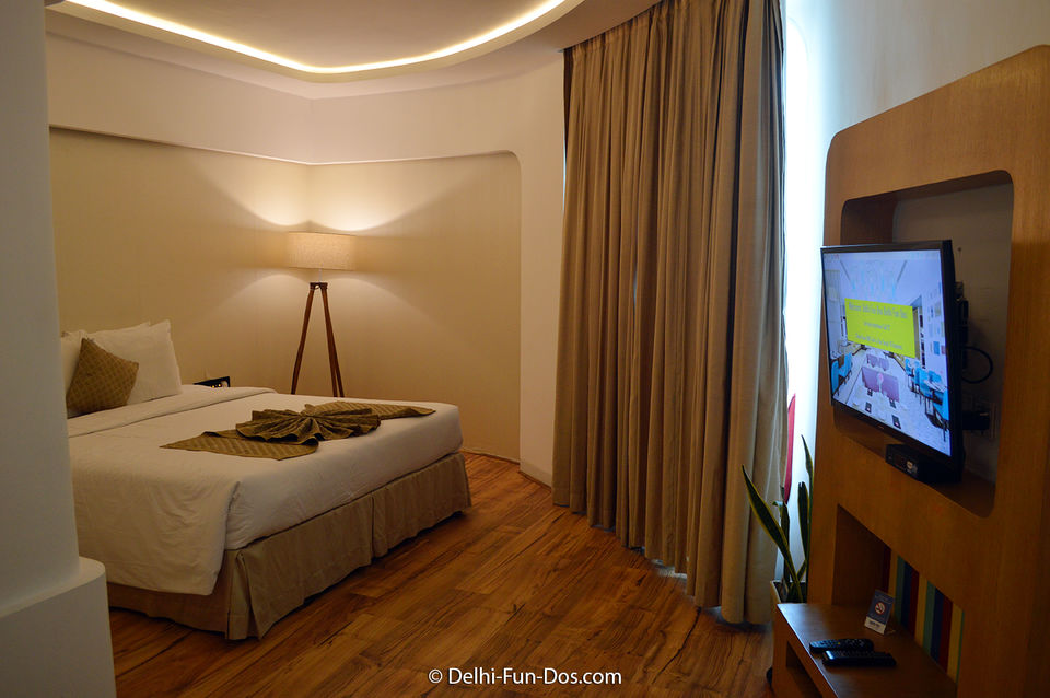 Photo of Smart Rooms that respond to voice commands #luxurygetaway 7/7 by Sundeep & Bedabrata