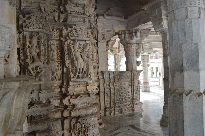 Photo of Mount Abu-Dilwara temples & joys of a hill station 5/55 by Sundeep & Bedabrata