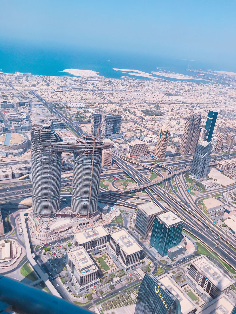 Photo of Burj Khalifa - Sheikh Mohammed bin Rashid Boulevard - Dubai - United Arab Emirates by Vandana Goenka