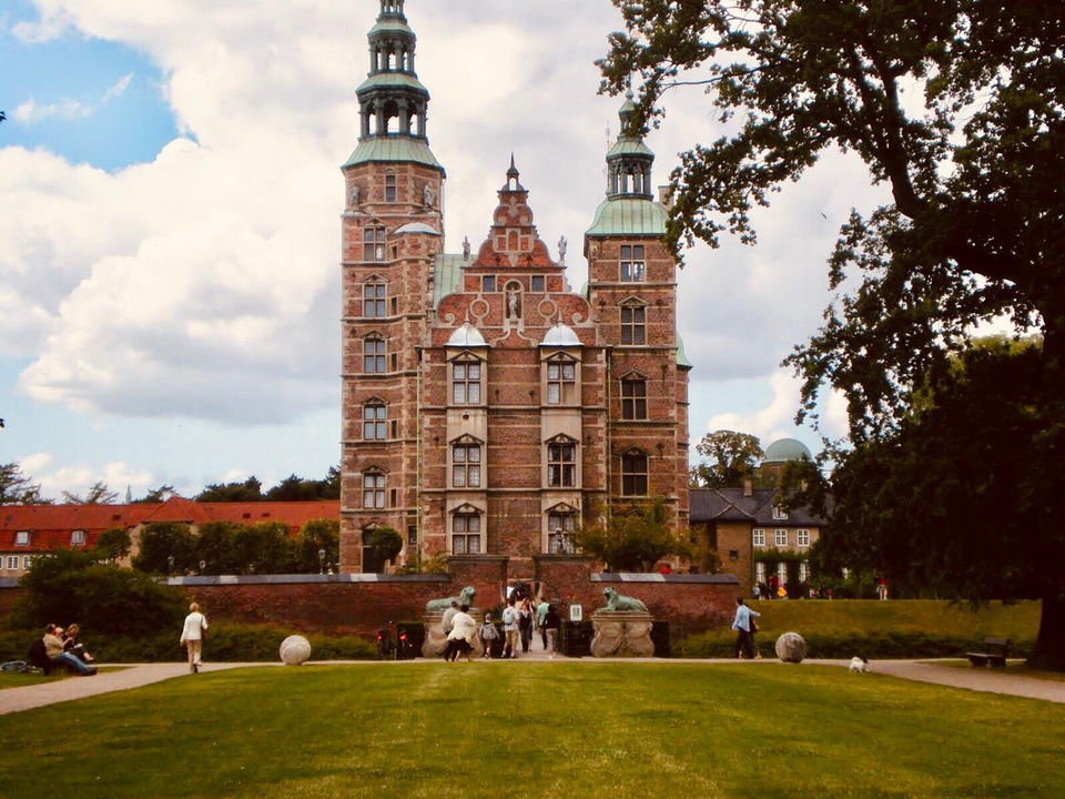 Photo of Rosenborg Castle, København, Denmark by Vandana Goenka
