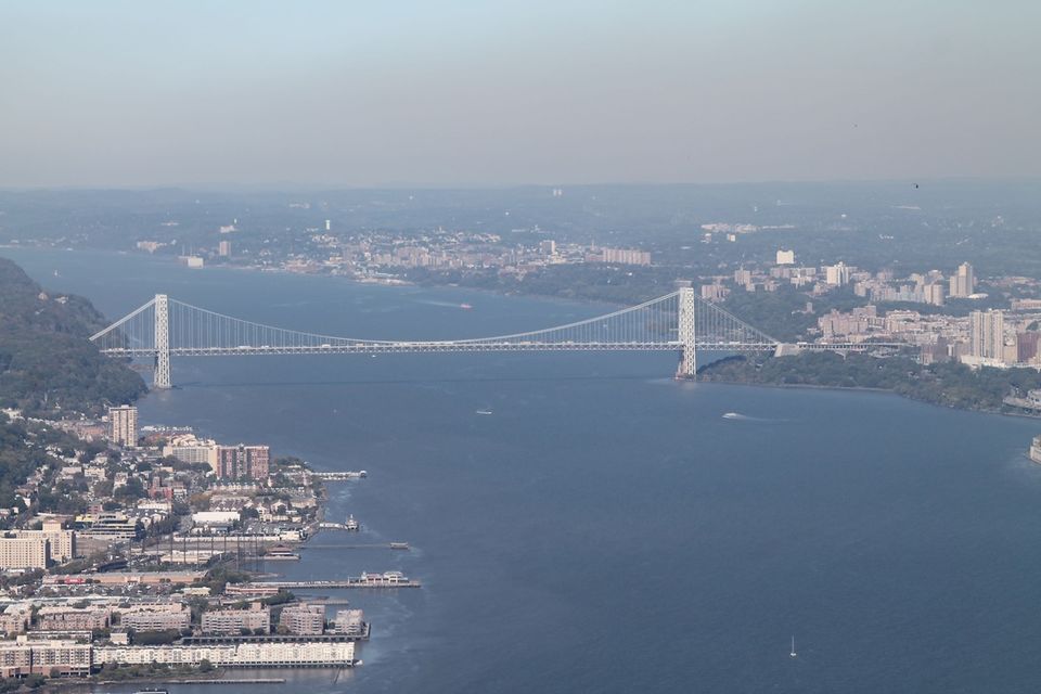 Photo of Liberty Helicopter Tours Marketing Office, East River Bikeway, New York, NY, USA by Vandana Goenka