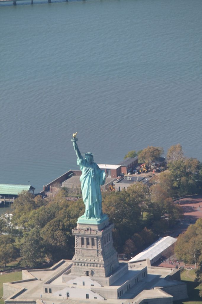 Photo of Liberty Helicopter Tours Marketing Office, East River Bikeway, New York, NY, USA by Vandana Goenka