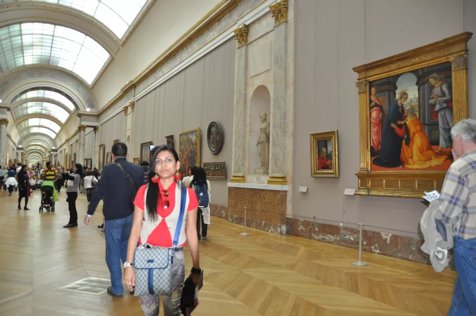 Photo of Louvre Museum, Rue de Rivoli, Paris, France by Vandana Goenka