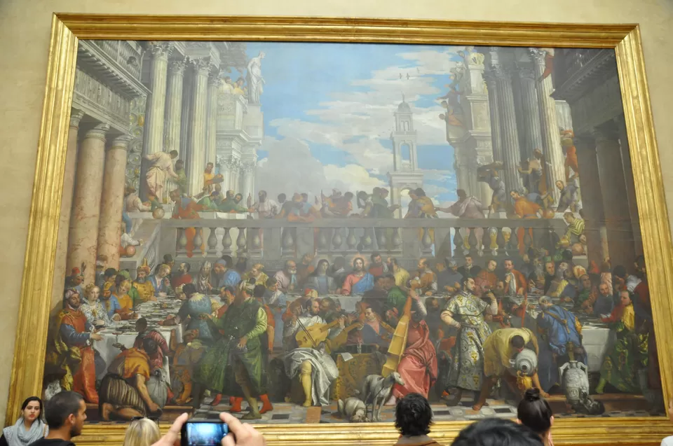 Photo of Louvre Museum, Rue de Rivoli, Paris, France by Vandana Goenka