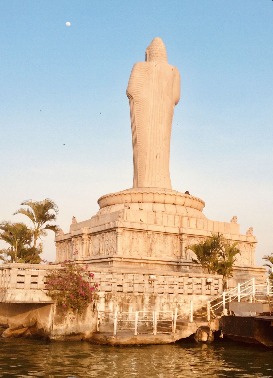 Photo of Hussain Sagar, Hyderabad, Telangana by Vandana Goenka
