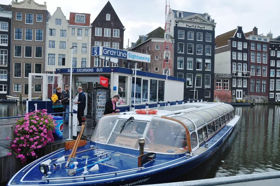Photo of Amsterdam Canal Cruises, Stadhouderskade, Amsterdam, Netherlands by Vandana Goenka