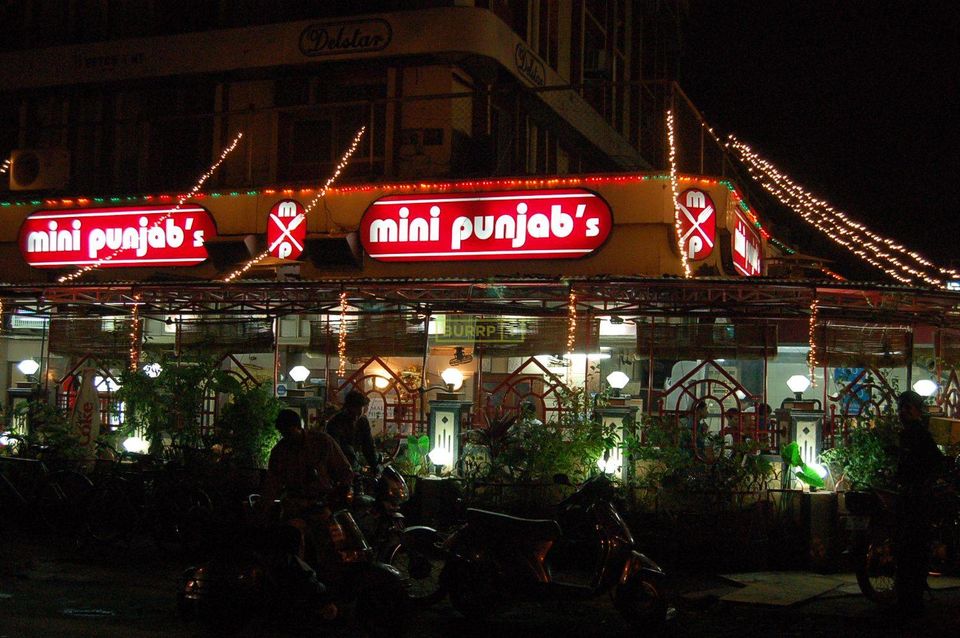 Photo of 13 Places Where the Party Animals Hang out to Enjoy Late Night Food in Mumbai 13/24 by Sreshti Verma