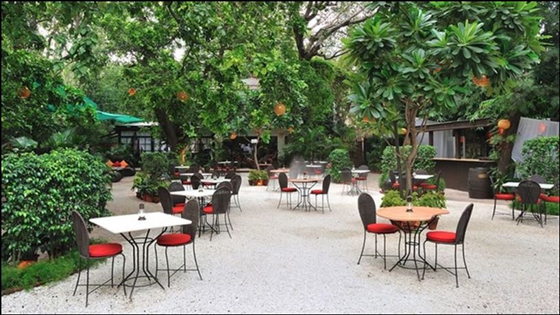 Photo of 10 Restaurants In Delhi and Their Must-Try Signature Dishes 2/10 by Sreshti Verma