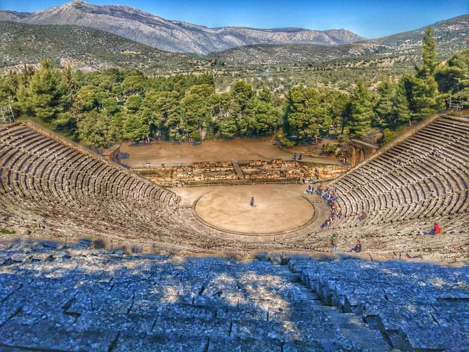 Photo of These 17 Best Travelogues of 2017 Are All The Travel Inspiration You Need For 2018 16/17 by Sreshti Verma
