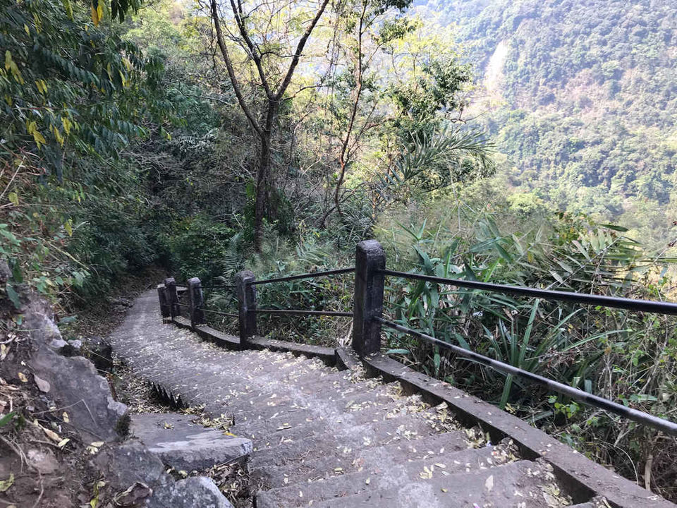 Photo of Nongriat, Meghalaya, India by Nitish Hardeniya