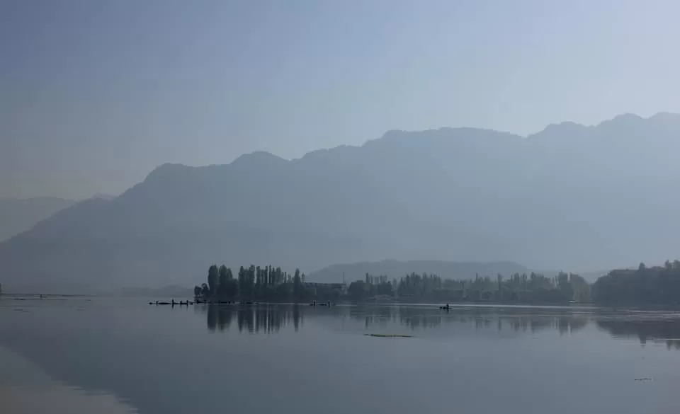 Photo of Dal Lake, Srinagar by Amit