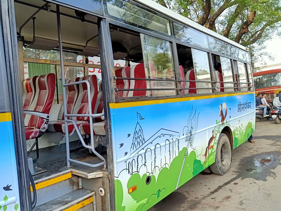 Photo of Swargate Bus Stand, Swargate Flyover, Mukund Nagar, Pune, Maharashtra, India by Amey Ambre