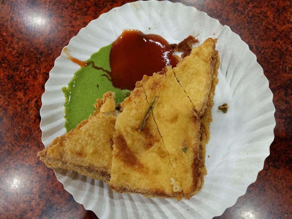 Photo of Nishi Sagar Food Studio, Mumbai - Pune Expressway, Dahivati Tarf Boreti, Maharashtra, India by Amey Ambre