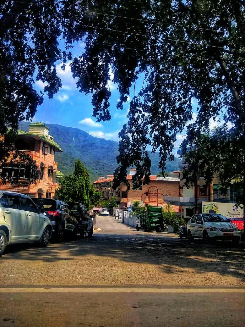 Photo of Rishikesh, Uttarakhand, India by Nisha Goswami