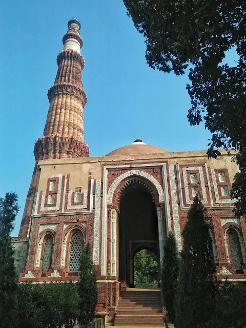 Photo of Tomb of Iltutmish, Qutub Minar Complex Road, Seth Sarai, Mehrauli, New Delhi, Delhi, India by Sarun Ravindran