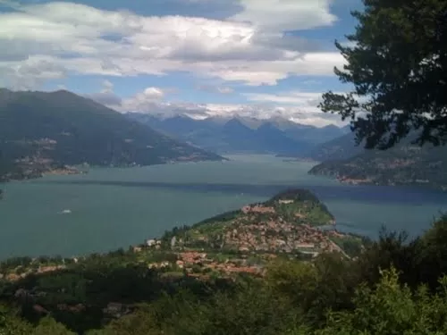 Photo of Bellagio, Como, Italy by Kristoffer