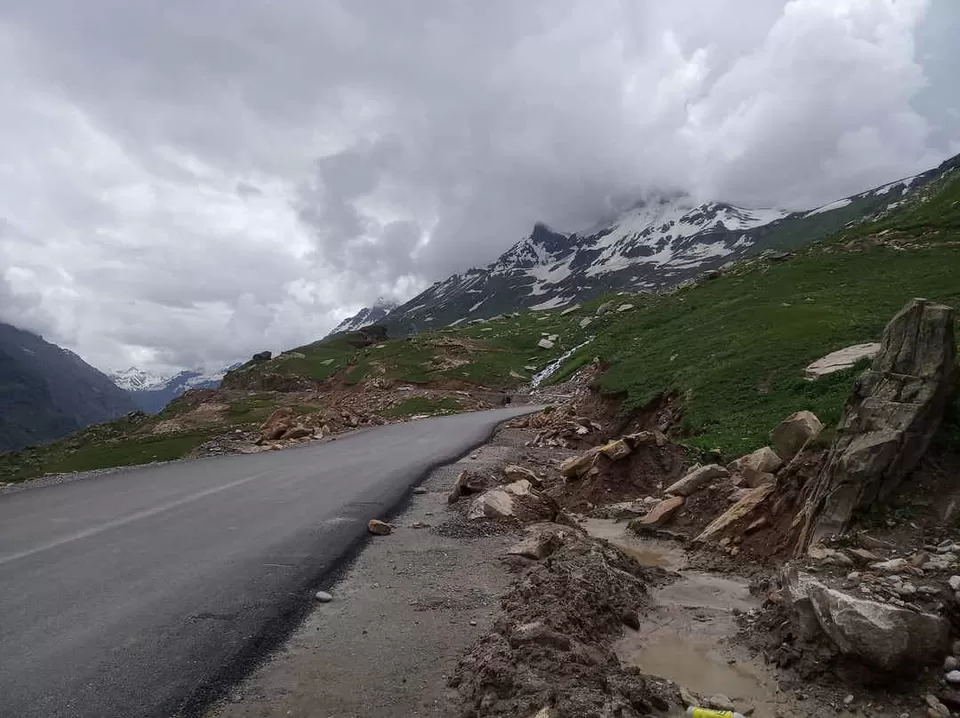 Photo of Rohtang Pass, Manali, Himachal Pradesh, India by Shruthi Rao