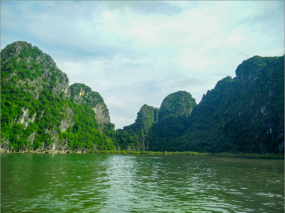 Photo of 5 Reasons Why I Ditched Europe for Vietnam #fivereasons 1/4 by Sandeep Sreedhar