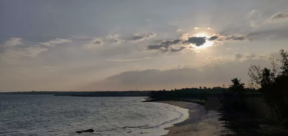 Photo of Vattakottai Fort, Vattakkottai, Tamil Nadu, India by Vikas Kawade