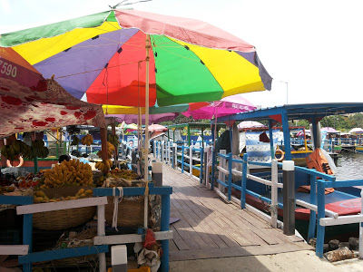 Photo of Now You Buy and Sell Floating.. 1/4 by Kakuli