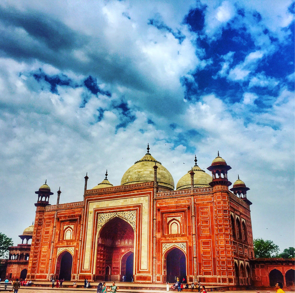 Photo of 2Days Delhi-Agra-Mathura-Delhi Solo Trip Just 500rs by Vivek Khade